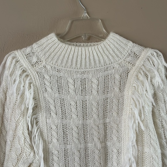 Altar’d State Sweater fringe on sides white balloon sleeves size L crewneck - Picture 2 of 16